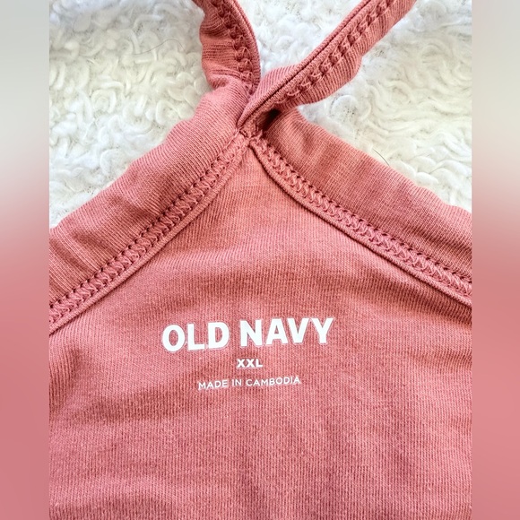 Old Navy Ribbed Tank w/built in bra - Picture 4 of 5